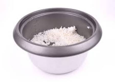 இரவில் கொஞ்சம் சாதமாவது சமையல் அறையில் மிச்சம் வைக்க.....