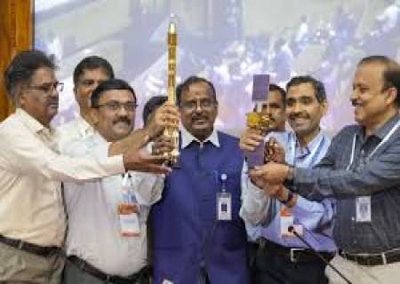 ஜி.எஸ்.எல்.வி., எப் 15 ராக்கெட் ஸ்ரீஹரி கோட்டாவில் இருந்து ஏவப்பட்ட 100வது ராக் கெட் ,இஸ்ரோ சாதனை