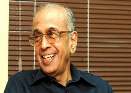 Shriram Groupன் நிறுவனர் திரு R Thyagarajan தமிழ்நாட்டு  ஏழை மக்களின்  நேர்மையாளர்.