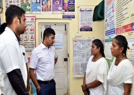 அருப்புக்கோட்டை மற்றும்  திருச்சுழி ஊராட்சி ஒன்றியப் பகுதிகளில் நடைபெற்று வரும் பல்வேறு வளர்ச்சிப் பணிகள் குறித்து மாவட்ட ஆட்சித்தலைவர் அவர்கள் ஆய்வு செய்தார்.