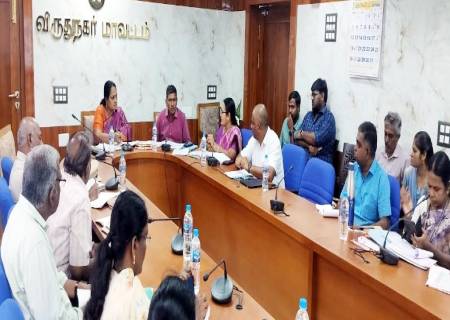 மாவட்டத்தில் குழந்தைகள் நலன் சார்ந்த பணிகள் குறித்து  தமிழ்நாடு குழந்தை உரிமைகள் பாதுகாப்பு ஆணையத்தின் உறுப்பினர்  திருமதி ஆர்.ஜெயசுதா அவர்கள் தலைமையில் கூராய்வுக் கூட்டம் நடைபெற்றது.