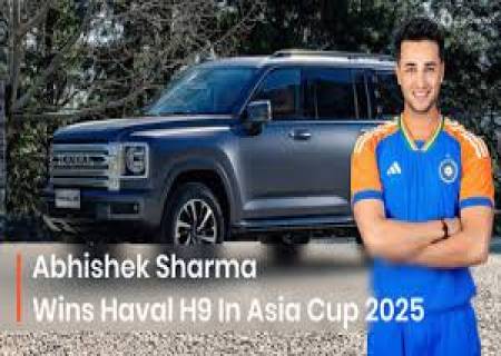 ஆசிய கோப்பை நட்சத்திரம் அபிஷேக் சர்மாவுக்கு HAVAL H9 SUV விருது வழங்கப்பட்டது.