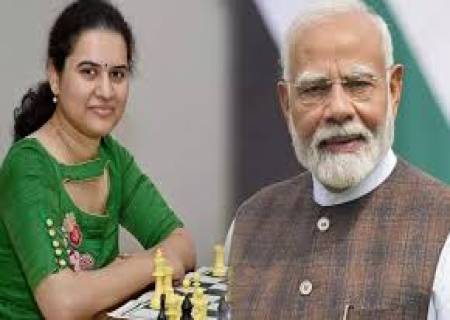 உலக 'ரேபிட்' செஸ் தொடரில் வெண்கலம் வென்ற ,இந்தியாவின் அர்ஜுன், ஹம்பிக்கு, பிரதமர் மோடி வாழ்த்து தெரிவித்தார்.
