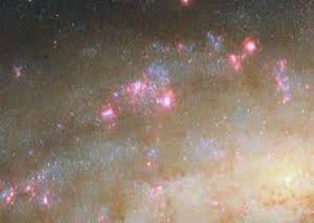 NGC 7456 எனும் கேலக்ஸி.