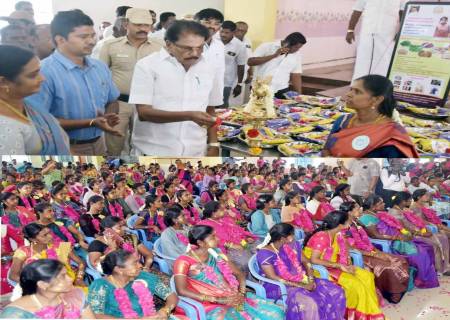 ஒருங்கிணைந்த குழந்தை வளர்ச்சிப் பணிகள் திட்டம் சார்பில் நடைபெற்ற சமுதாய வளைகாப்பு விழா.