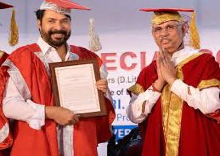 மலையாளத் திரையுலகின் முன்னணி நடிகரான மம்முட்டிக்கு கௌரவ முனைவர் (Doctorate) பட்டம் .