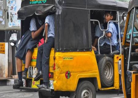 பள்ளி ஆட்டோக்கள் மீது கடும் கட்டுப்பாடு.முதலமைச்சர் விஜய் அறிவிப்பு.