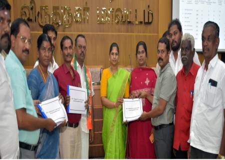 வாக்காளர் பட்டியல் சிறப்புத்திருத்தம் தொடர்பாக அங்கீகரிக்கப்பட்ட அனைத்து அரசியல் கட்சி பிரமுகர்களுடனான ஆலோசனைக் கூட்டம்.