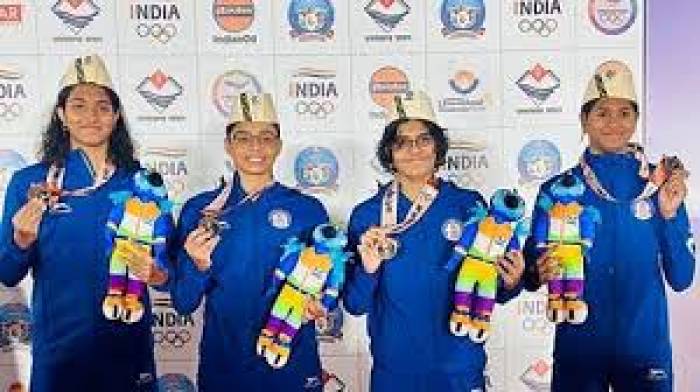  தேசிய விளையாட்டு போட்டியில் பதக்கம் வென்ற தமிழக வீரர், வீராங்கனைகளுக்கு தமிழ்நாடு விளையாட்டு மேம்பாட்டு ஆணையம் சார்பில் ஊக்கத் தொகை வழங்கும் நிகழ்ச்சி 