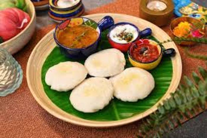 அரிசி ரவை இட்லி