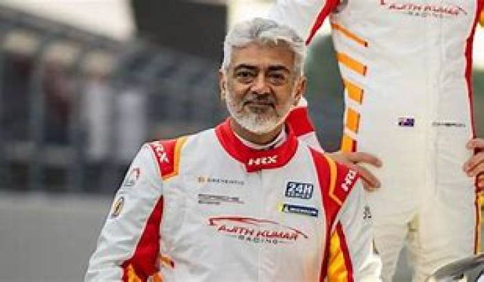 அஜித் அணி  பெல்ஜியம் கார் ரேஸில் வெற்றி பெற்றதும் ஏகே.... ஏகே... என்று சத்தம் எழுப்பியபடி இந்திய தேசிய கொடியை அசைத்து தங்கள் மகிழ்ச்சியை தெரிவித்தனர்.