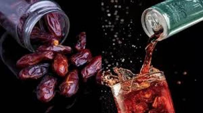 பேரீச்சம்பழத்திலிருந்து தயார் செய்துள்ள 'மிலாப் கோலா'குளிர்பானம்.