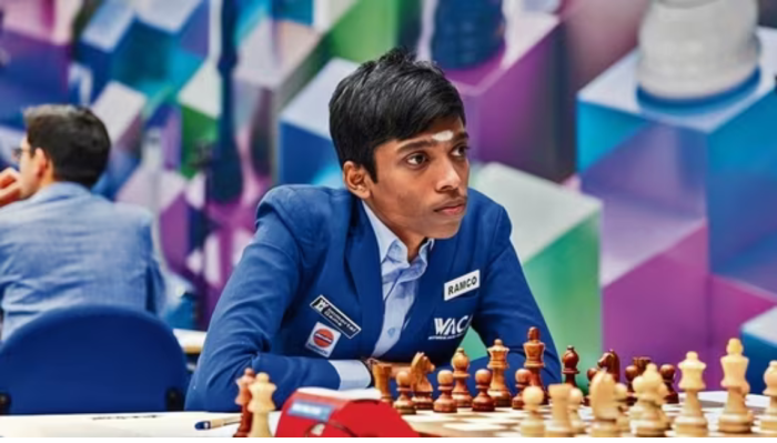 உலக செஸ் கோப்பை தொடரில்,  பிரக்ஞானந்தா வெற்றி பெற்றார்.