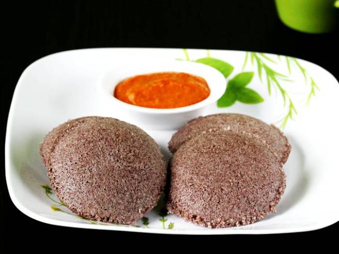 கேழ்வரகு( ராகி )  இட்லி