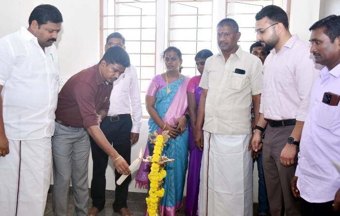 திருவில்லிபுத்தூரில் வட்டாட்சியர் அலுவலக புதிய கட்டடத்தை மாவட்ட ஆட்சித்தலைவர்  அவர்கள் திறந்து வைத்தார்.