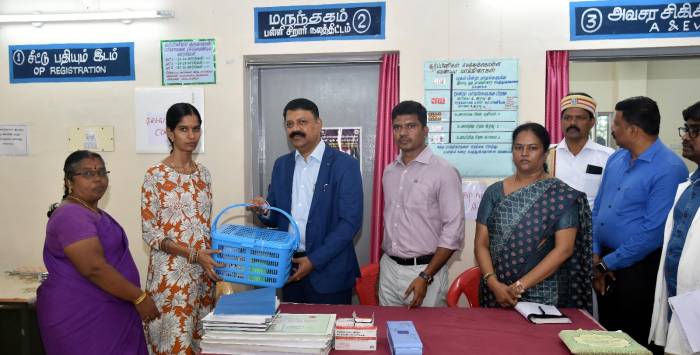 முன்னேற விழையும் மாவட்டம்(Aspirational District) தொடர்பாக நடைபெற்று வரும் பணிகள் குறித்து தொடர்புடைய அரசுத்துறை உயர் அலுவலர்களிடம் ஆய்வு.