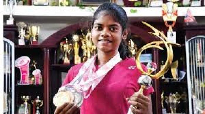 ஒலிம்பிக்கில், காது கேளாத  பாட்மின்டன்வீராங்கனை, தமிழகத்தின் ஜெர்லின் அனிகா 'கொடி', ஏந்தி வரவுள்ளார்.