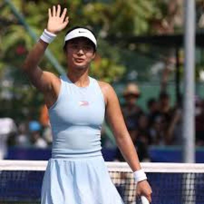 தென்கிழக்கு ஆசிய விளையாட்டு 33 வது சீசன் பெண்கள் ஒற்றையர் டென்னிஸ் பைனலில்பிலிப்பைன்சின் அலெக்சாண்ட்ரா எலா தங்கப்பதக்கம்வென்றார்.