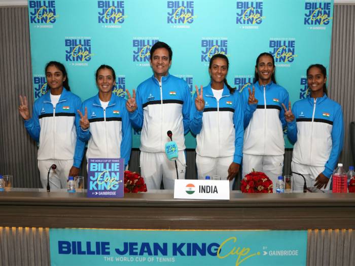 டெல்லியில்  பில்லி ஜீன் கிங் டென்னிஸ் இன்று . முதல் ஆட்டத்தில் இந்தியா-தாய்லாந்து மோதல்.