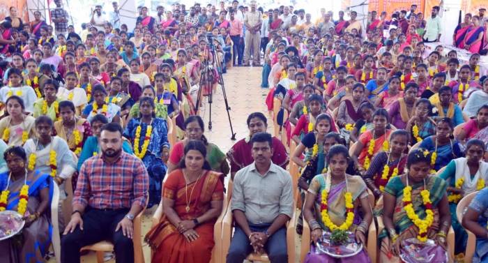 சமூக நலன் மற்றும் மகளிர் உரிமைத்துறை  அமைச்சர்அவர்கள் மாநிலம் முழுவதும் 43,600 கர்ப்பிணி பெண்களுக்கு சமுதாய வளைகாப்பு நடத்தி   சீதனப் பொருட்கள் வழங்கும் பணிகளை  தொடங்கி வைத்தார்.